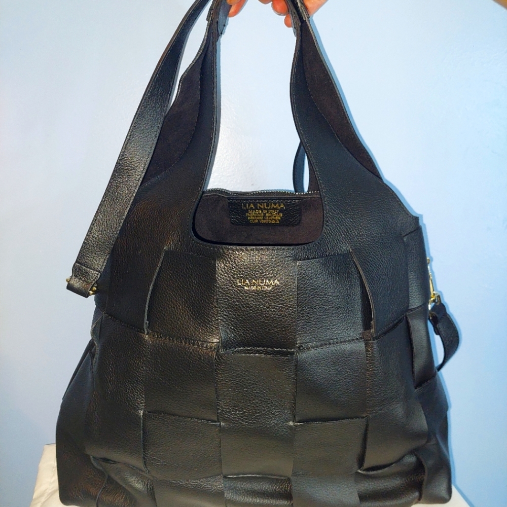 Lia Numa Italian Leather Purse